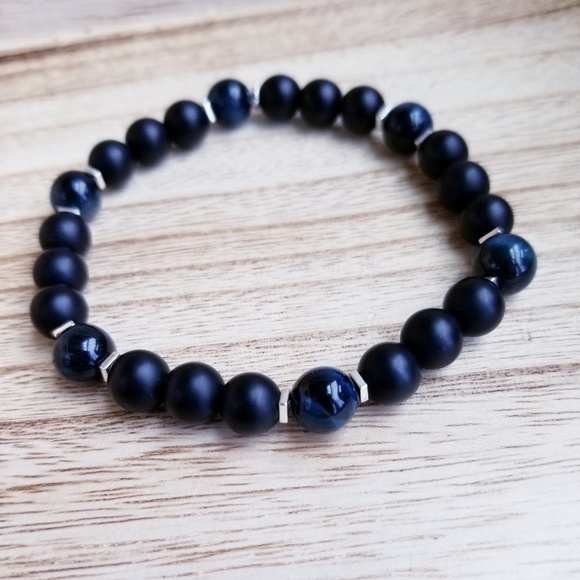 Black Onyx & Tiger Eye Gemstone Bracelet - Picture 4 of 7